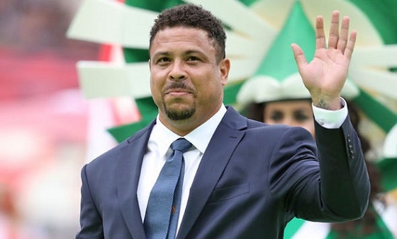 الظاهرة رونالدو يرى بأن ريـال مدريد أقوى من برشلونة