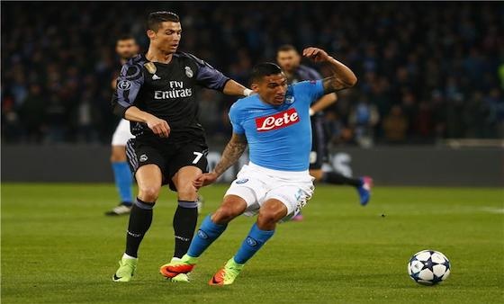 لاعب نابولي: أنشيلوتي مدرب يحاول أن يمنحك الحرية