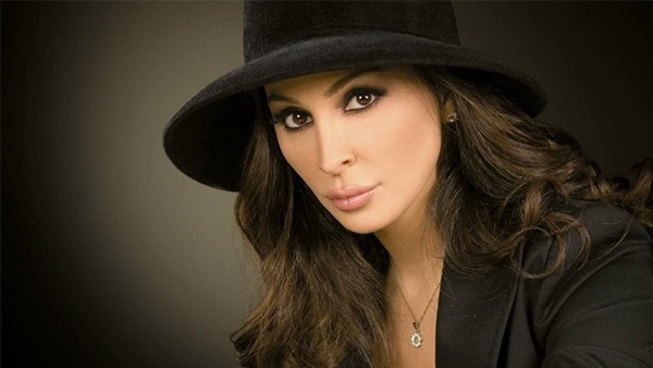 إليسا مصابة بالسرطان