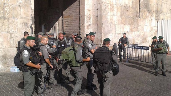 إبعاد 5 شبان عن القدس والأقصى لمدة شهر