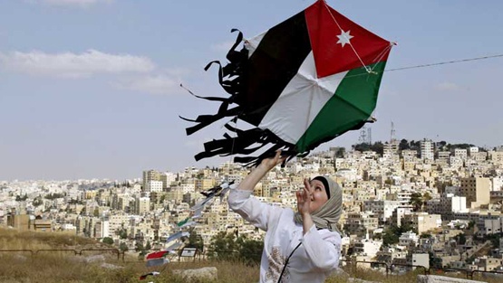 إلغاء شرط الاقامة المفروضة على أبناء غير الأردنيين