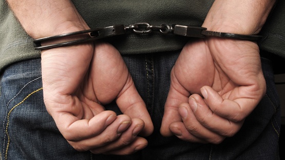 القبض على 3 اشخاص يلعبون القمار في رام الله
