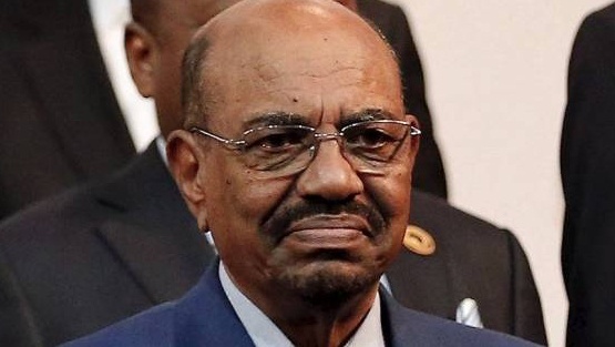 حل الحكومة السودانية وتعين رئيس وزراء جديد