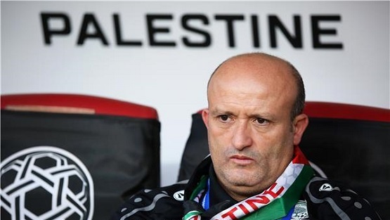 مدرب فلسطين يبدي رضاه على أداء فلسطين أمام الأردن