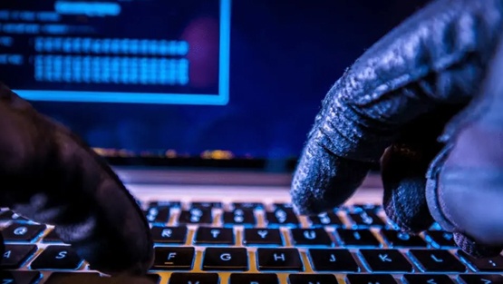 القبض على متهمين بالتشهير والابتزاز في أريحا