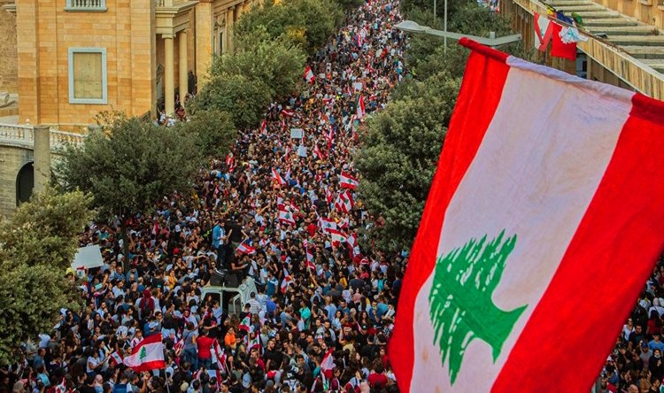 احتجاجات لبنان تتواصل لليوم الرابع على التوالي