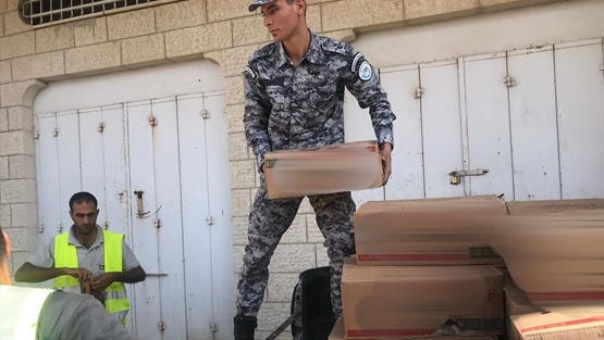 إتلاف 300 كغم لبنة اسرائيلية فاسدة في رام الله