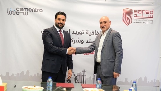 سند توقع اتفاقية توريد للإسمنت مع شركة سمنترا الاردنية