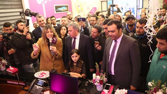 بنك فلسطين يجري السحب على الجائزة الكبرى بحسابات التوفير بقيمة 1/2 مليون $