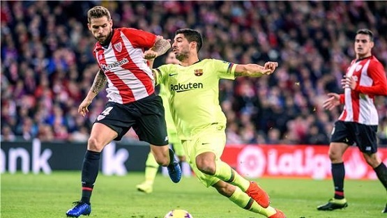 إحصائية تفند إدعاء مهاجم برشلونة