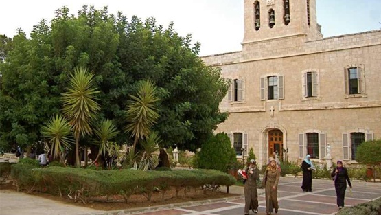 جامعة بيت لحم تعلن وقف الدراسة