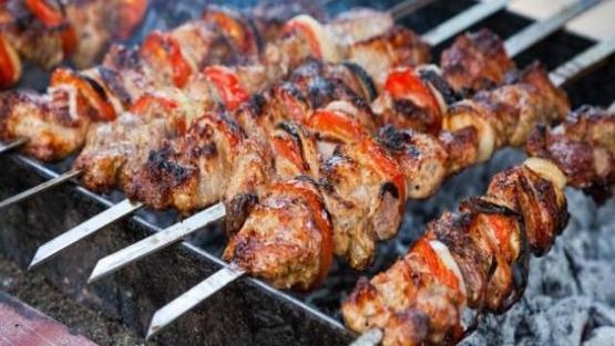 اللحوم المشوية تشكل خطرا على الصحة