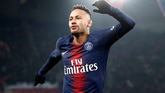 والد نيمار يرى اهتمام مدريد بنجمه دليل على أسهمه المرتفعة