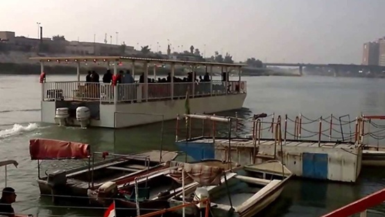 نحو مئة قتيل بحادث غرق العبّارة في العراق