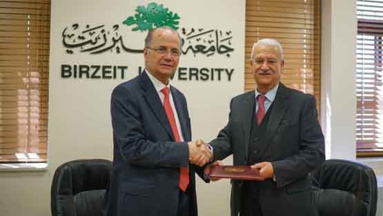 جامعة بيرزيت توقع اتفاقية مع صندوق الاستثمار لطرح مساق أكاديمي جديد في الصحافة الاقتصادية