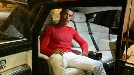 رونالدو يفعلها ويشتري أغلى سيارة