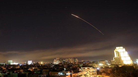 الدفاعات السورية تتصدى لعدوان جوي جديد