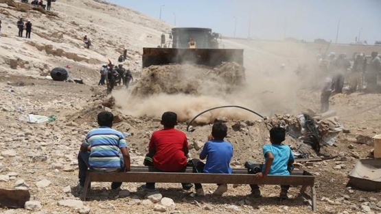 تأجيل هدم الخان الأحمر شرق القدس