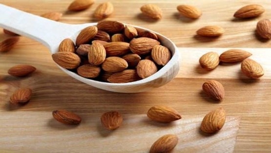 اللوز.. للحفاظ على اللياقة الجسدية