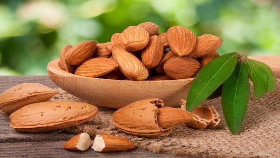 مواد طبيعية فعالة في حرق الدهون