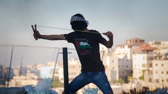 تجدد المواجهات في قرية العيساوية بالقدس