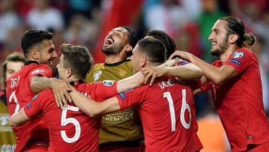 تركيا تفاجئ بطل العالم وتهزمه في تصفيات كأس أوروبا