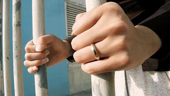 القبض على خادمة مشتبه بها بسرقة منازل في ضواحي القدس