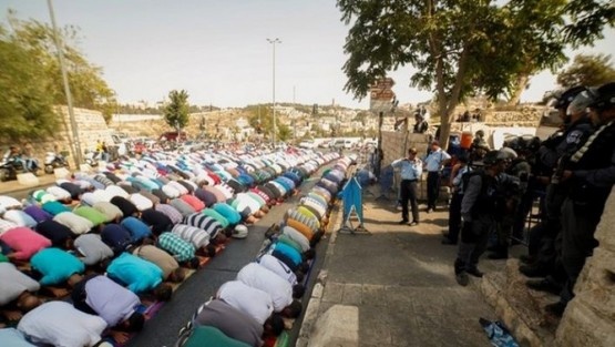 القدس: الدعوة لصلاة الجمعة في العيسوية