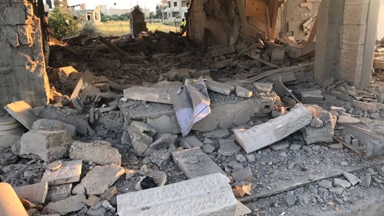 الاحتلال يجبر مواطنا على هدم منزله ذاتيا في القدس