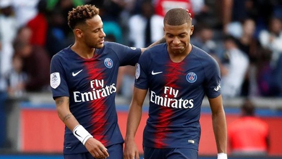 جماهير برشلونة تفضل نجماً آخر على نيمار