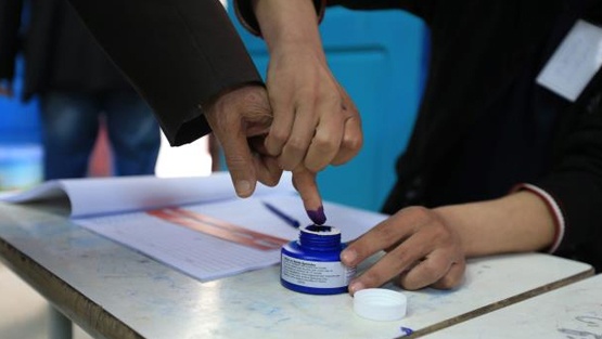 بدء الاقتراع بانتخابات الرئاسة التونسية