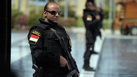 تمديد حالة الطوارئ في مصر