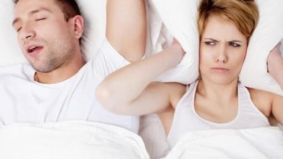 الشخير ينذر بمشاكل صحية خطيرة