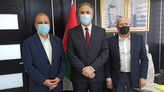 مدلاب ومركز الهبة للمساعدة على الحمل يوقعات إتقاقية عمل مع الهيئة العامة للإذاعة والتلفزيون