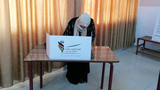 الأردن: فتح مراكز الاقتراع لانتخاب اعضاء مجلس النواب الـ19