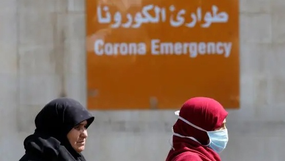 عُمان تفرض حظر تجول ليلي لاحتواء كورونا