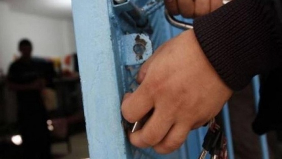 3 إصابات بالاختناق باشعال موقوف النار في نظارة بيت لحم