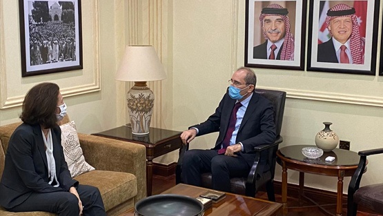 الأردن يبلغ باريس استياءه لنشر رسوم مسيئة للرسول محمد