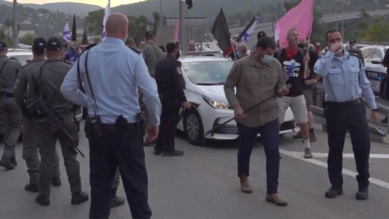 اعتقالات بقمع الشرطة الاسرائيلية مسيرة مطالبة برحيل نتنياهو