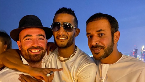 محامي يتجهز لمقاضاة محمد رمضان بسبب صوره مع الإسرائيليين