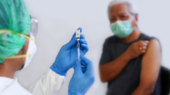 أمريكا.. لجنة خبراء توصي بترخيص لقاح موديرنا
