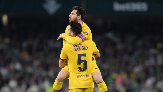 برشلونة يفوز بشق الأنفس على مضيفه ريـال بيتيس