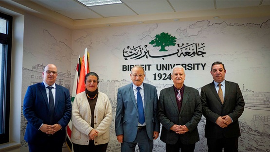 جامعة بيرزيت وشركة القدس للمستحضرات الطبية توقعان اتفاقية تعاون