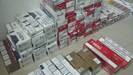 ضبط دخان ومعسل غير قانوني في أريحا