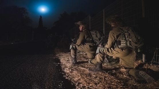 جنود اسرائيليون يخترقون السياج التقني في جنوب لبنان