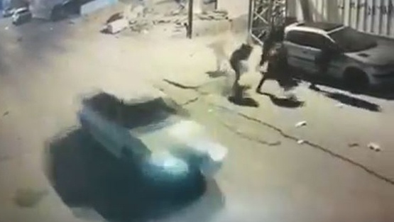 إصابة 4 مواطنين برصاص مجهولين في الخليل