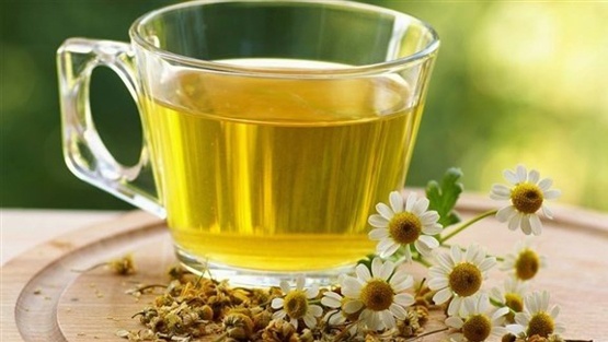 ماذا يحدث عند تناول شاي البابونج يومياً؟