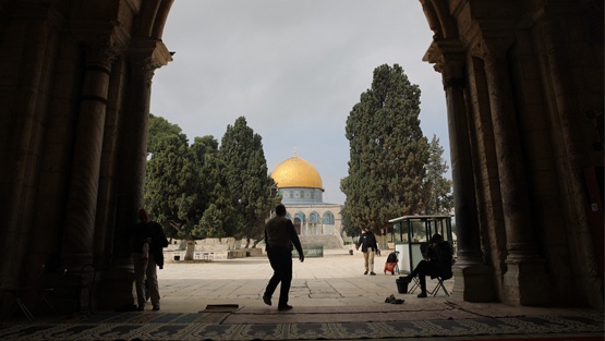 أوقاف القدس تقرر فتح أبواب الأقصى الأحد