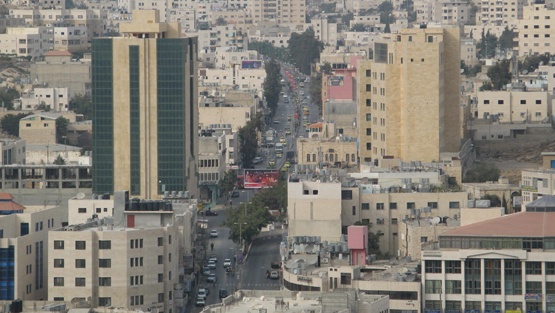 بلدية الخليل تغلق حدائق عامة ومراكز مجتمعية، وجامعة الخليل تغلق أبوابها