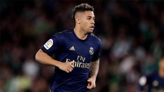 نجم ريال مدريد يتعافى من إصابته بكورونا